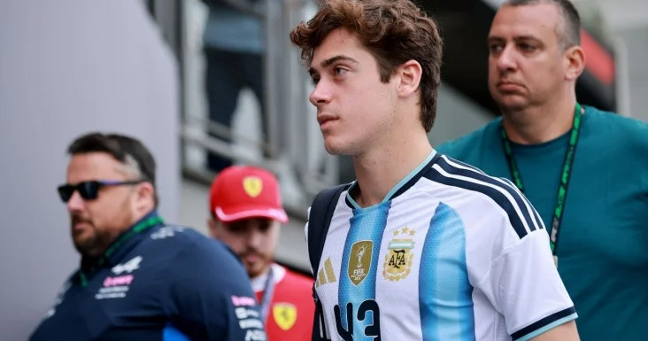 Kolapinto Braziliya Qran prisinə Argentina millisinin yeni forması ilə gəlib FOTO