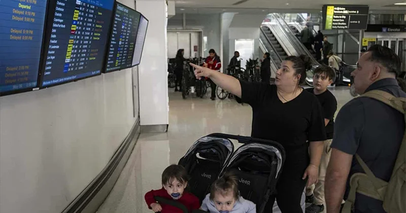 Federal qapanma ABŞ aviasiyasını “vurdu”