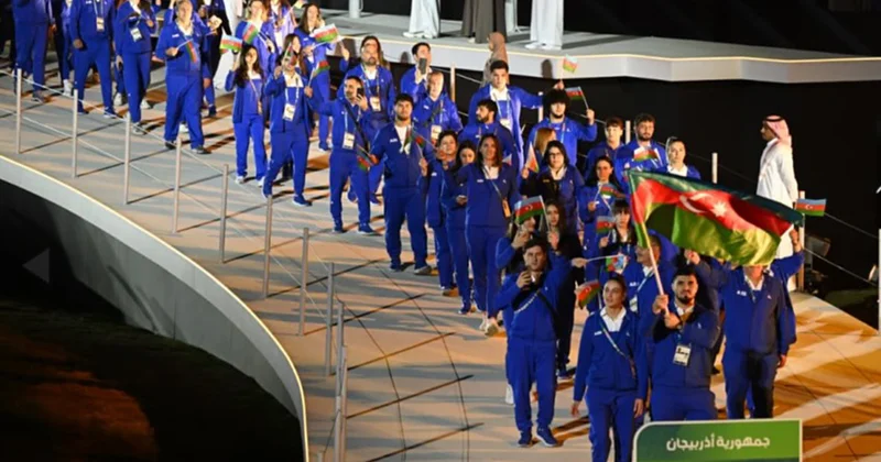 Azərbaycan idmançıları paraddan keçdilər VI İslam Həmrəyliyi Oyunları + Foto