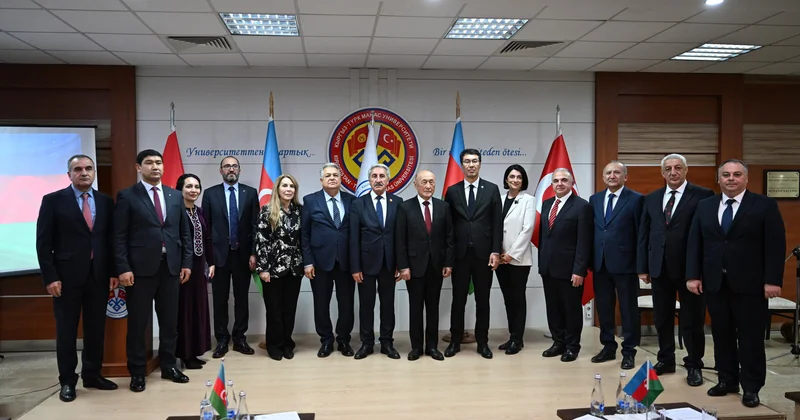 Qırğızıstanda 8 noyabr Zəfər Gününün 5 ci ildönümünə həsr olunmuş rəsmi tədbir keçirildi (FOTO/VİDEO)