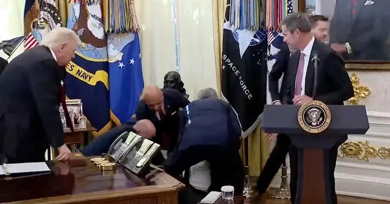 Findley Trampın kabinetində huşunu itirdi ANBAAN VİDEO