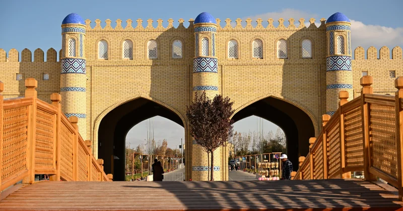 Zaman qumaşı: Xivə və Ürgənc arasında keçirilən bir gün