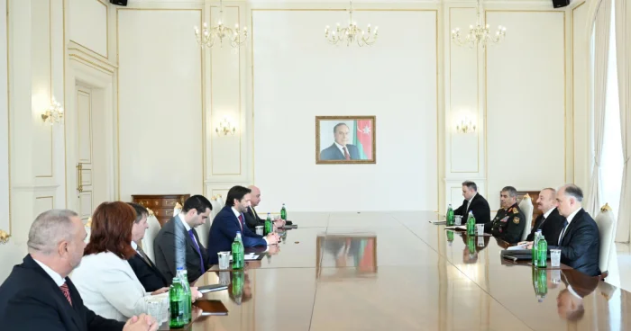 İlham Əliyev slovakiyalı rəsmiləri qəbul edib
