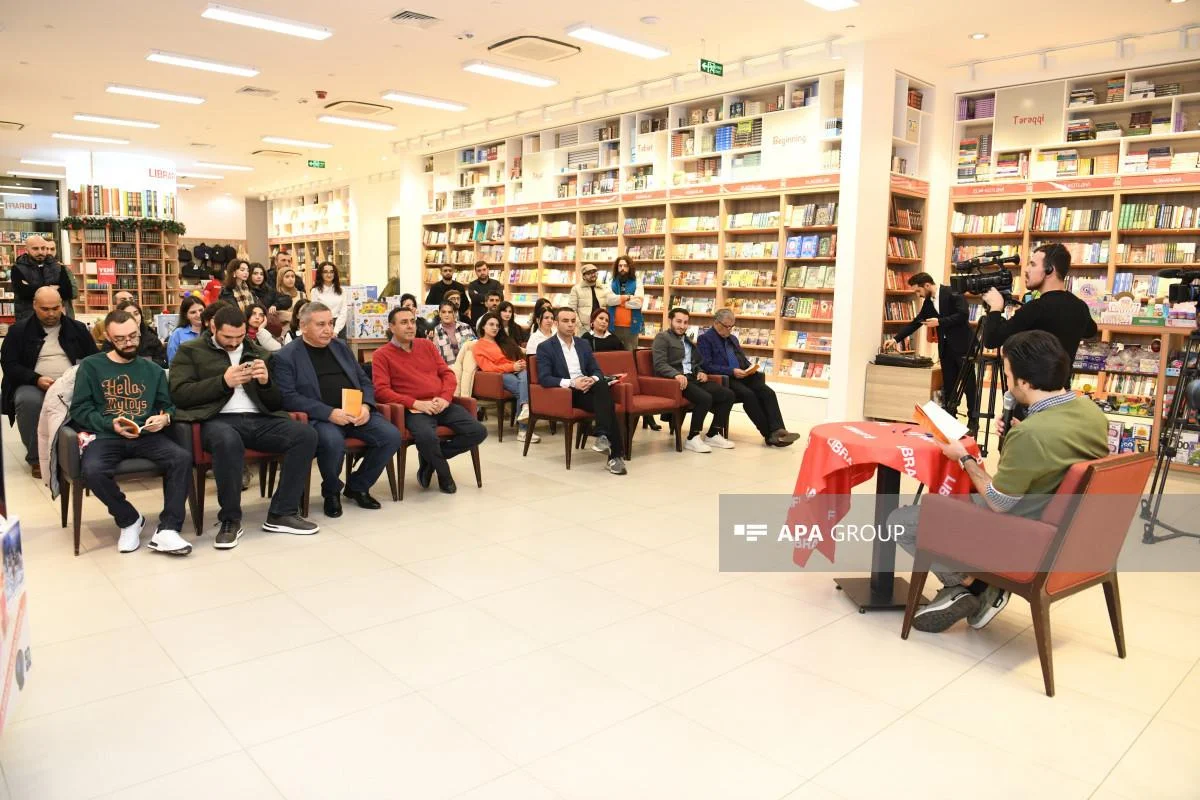 Ulucay Akifin yeni kitabının təqdimatı olub