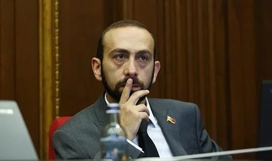 Yaxın Şərq qaynayır, Mirzoyan isə Bəhreynə getdi