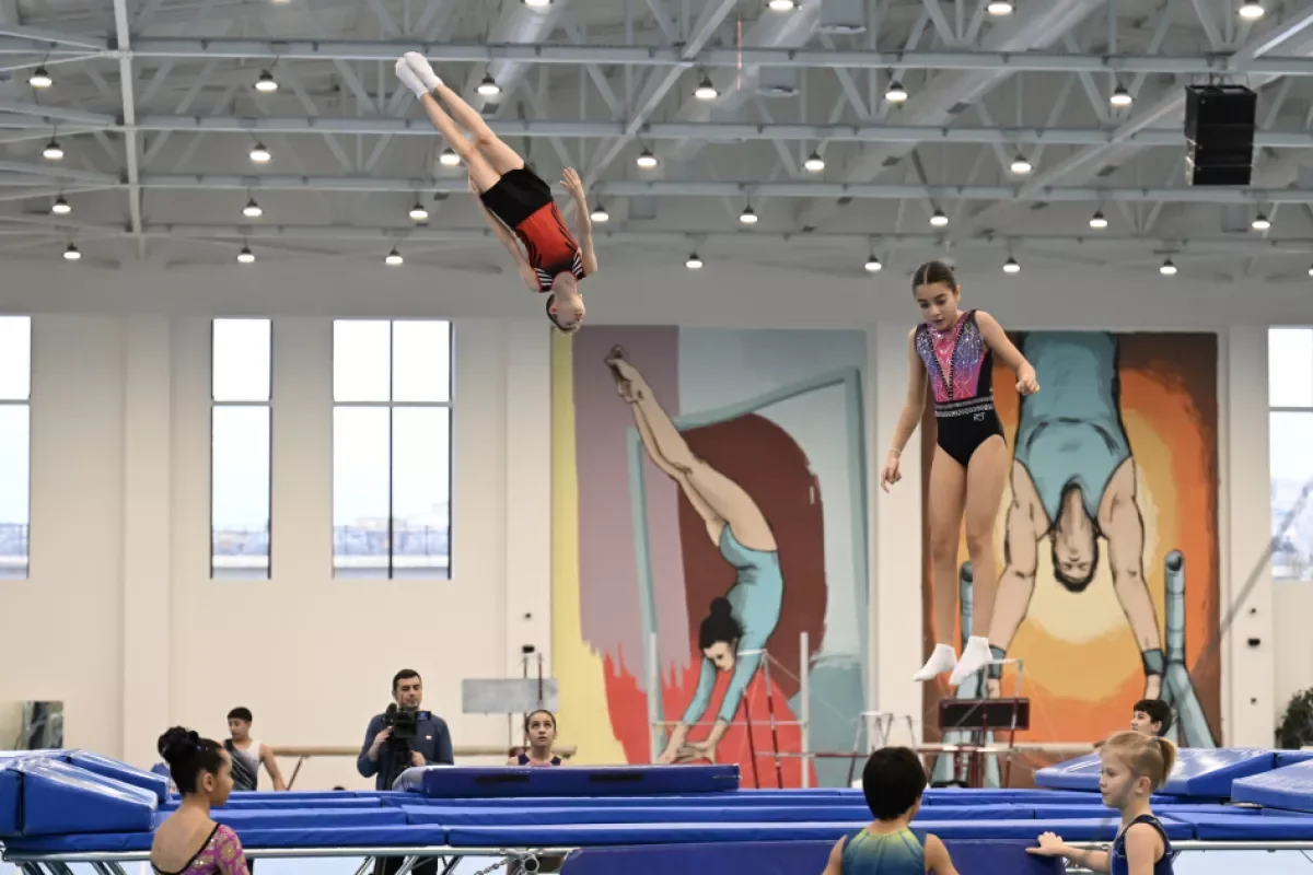 Проведены первенства Азербайджана и чемпионаты Баку по тамблингу и прыжкам на батуте ФОТО