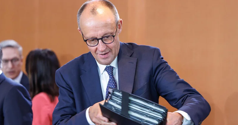 Уровень недовольства кабмином Мерца достиг нового антирекорда