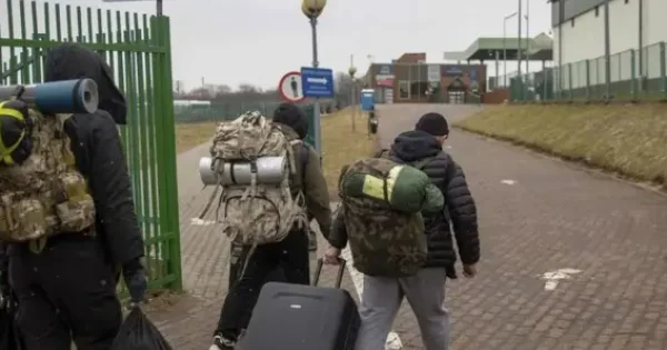 Ukraynalılar sürətlə ölkəni tərk edirlər