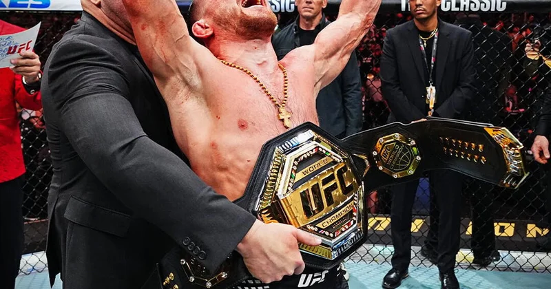 Петр Ян победил Мераба Двалишвили и вернул себе чемпионский пояс UFC ВИДЕО