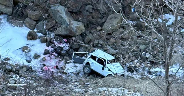 Göygöldə maşın aşdı Ölən var