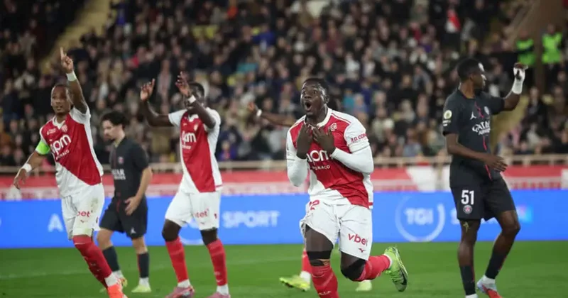 “Monako” PSJ ni məğlub etdi, “Lans” “taxta oturdu”