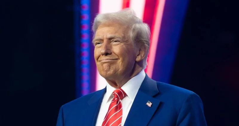 Trampın oğlu atasının Ukraynaya yanaşmasından danışıb