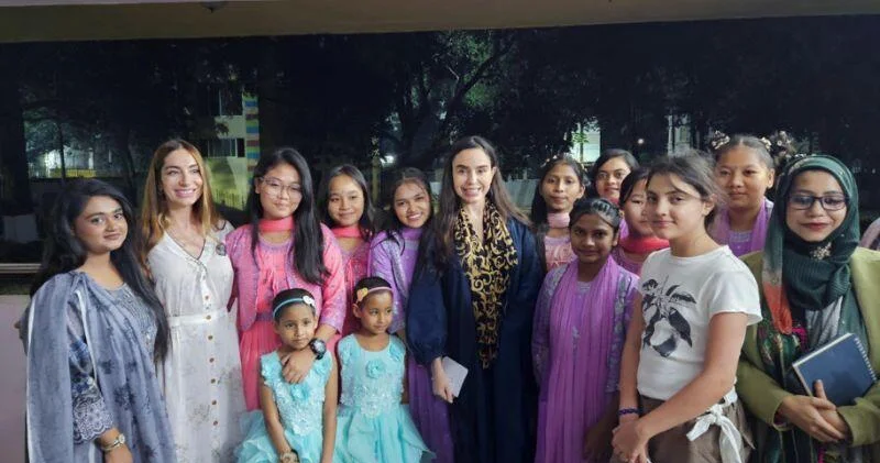 Heydər Əliyev Fondunun vitse prezidenti Leyla Əliyeva və Bakı Media Mərkəzinin rəhbəri Arzu Əliyeva Dəkkədə uşaq evini ziyarət ediblər FOTO