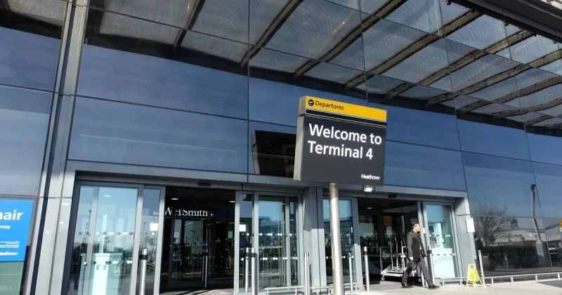 Londonda hava limanında oğrular 21 nəfərə xəsarət yetirib