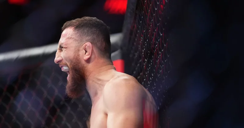 UFC də məğlub olan Merab Dvalişvili: “Tamaşaçılara şou göstərmək istəyirdim”