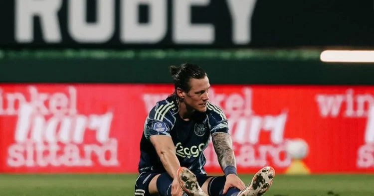 Ayaks ın forvardı Qarabağ a qarşı oynamayacaq? təcrübəli futbolçu zədələndi