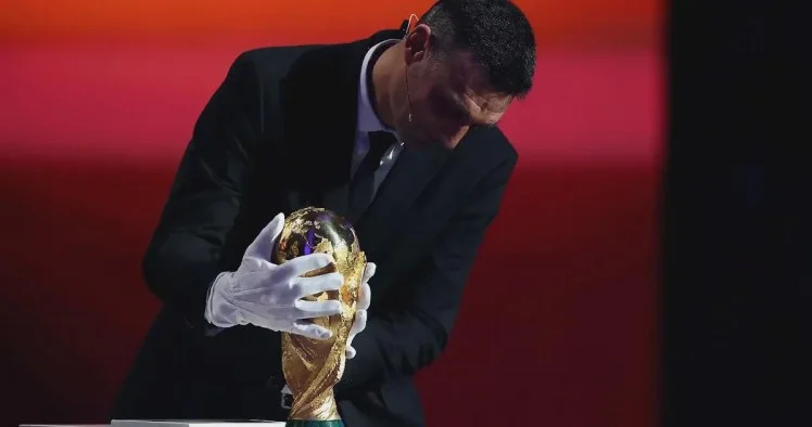 FİFA prezidenti Argentina yığmasının baş məşqçisindən niyə üzr istədi?