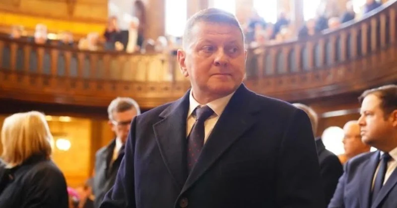 Növbədəki prezident Zalujnı...