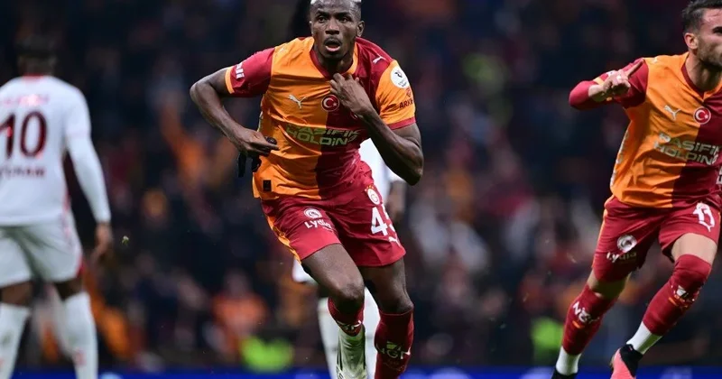 Osimhen Beşiktaş ın sabiq forvardına tərif yağdırdı onunla məşq etmək inanılmaz idi