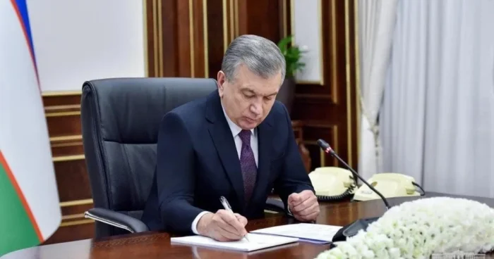 Şavkat Mirziyoyev 615 nəfəri əfv edib