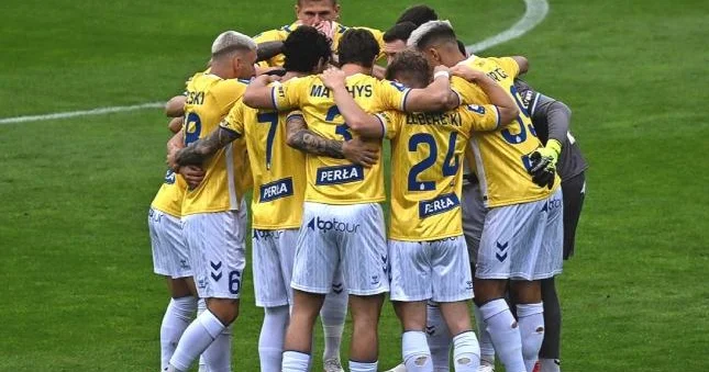 Renatın komandası yenə uduzdu