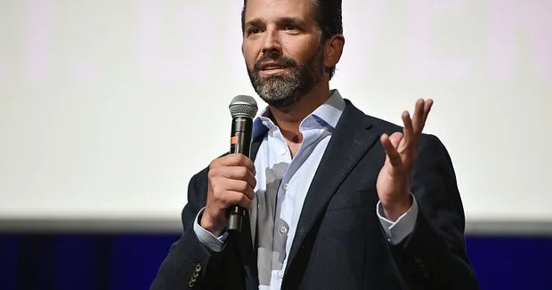 Trampın oğlu müharibələrin davam etməsinə görə onları günahlandırdı