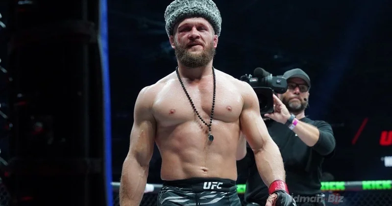 UFC Rafael Fiziyevin növbəti döyüşünün tarixini və rəqibini açıqladı FOTO