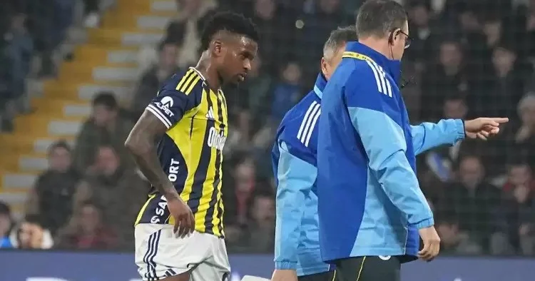 Fənər in müdafiəçisi 1 aylığa sıradan çıxdı