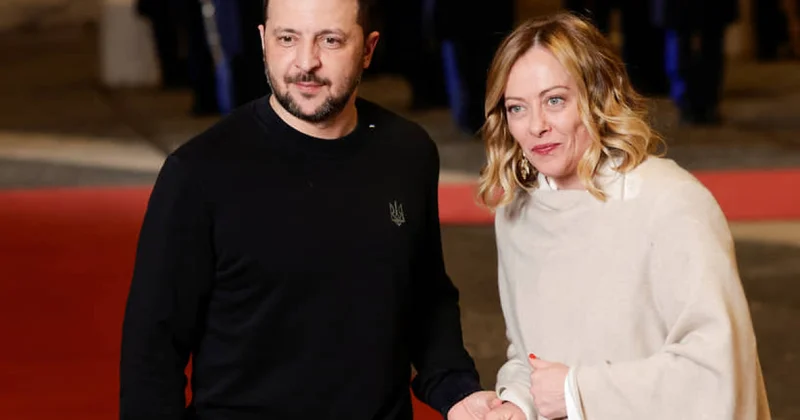 Зеленский летит в Рим, итальянские генераторы в Украину