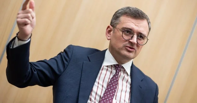 Kuleba niyə vuruşmur? Özü açıqladı