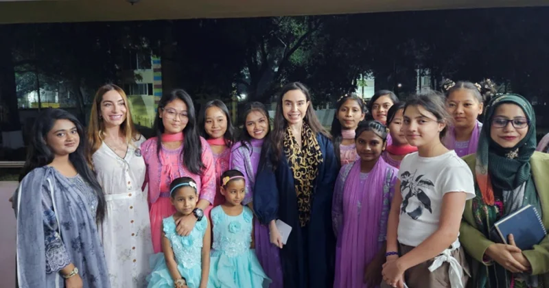 Leyla Əliyeva və Arzu Əliyeva Dəkkədə uşaq evini ziyarət ediblər