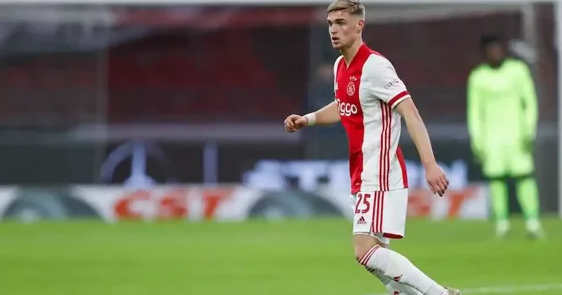 “Ayaks”ın aparıcı futbolçusu “Qarabağ”la oyunu buraxa bilər