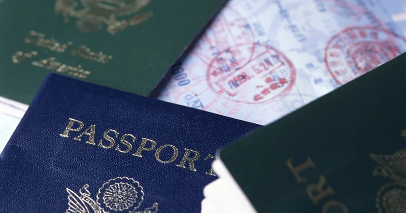 İspaniya köhnə rus pasportlarına məhdudiyyətlər tətbiq edə bilər