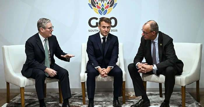 Макрон, Стармер и Мерц обсудят в понедельник переговоры Украины и США