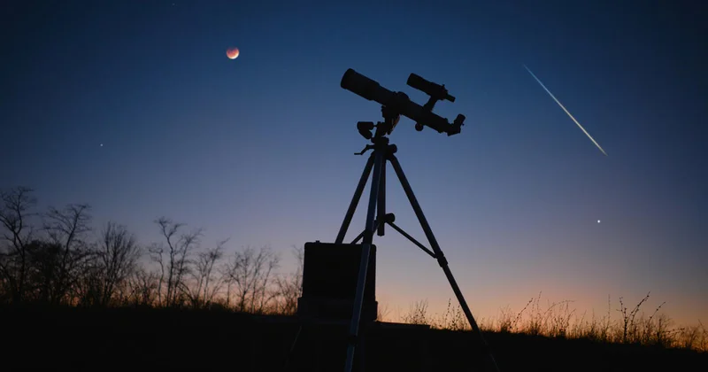 Инопланетный корабль вызвал панику во многих странах