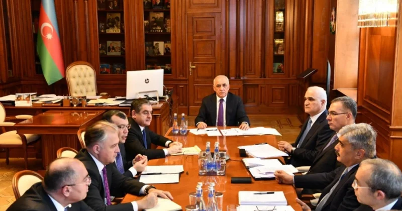 Правительство выступило против повышения рейтинга Азербайджана. Но почему? главная тема