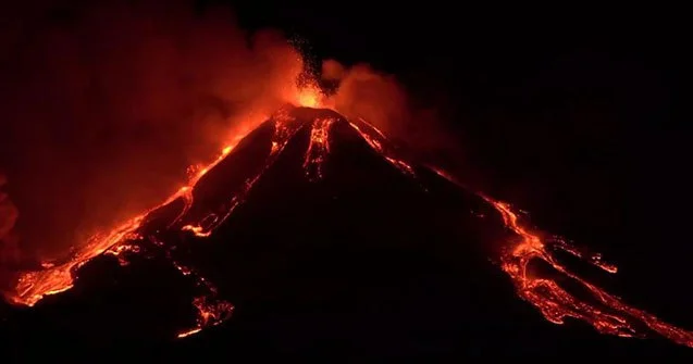 Dəhşətli vulkan yenidən OYANDI VİDEO