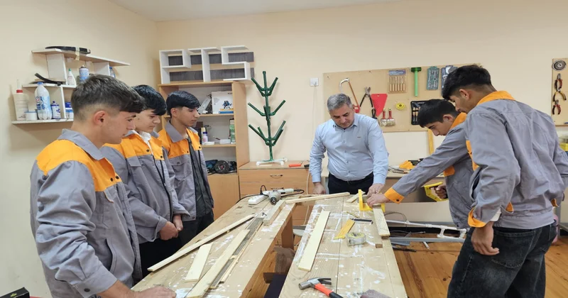 “Peşə təmayüllü siniflər” layihəsi həyata keçirilir FOTO