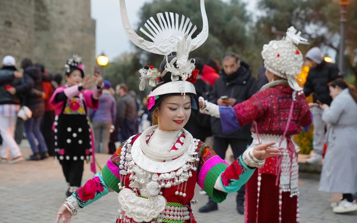 Ötən il Azərbaycana gələn turistlərin sayı AÇIQLANDI