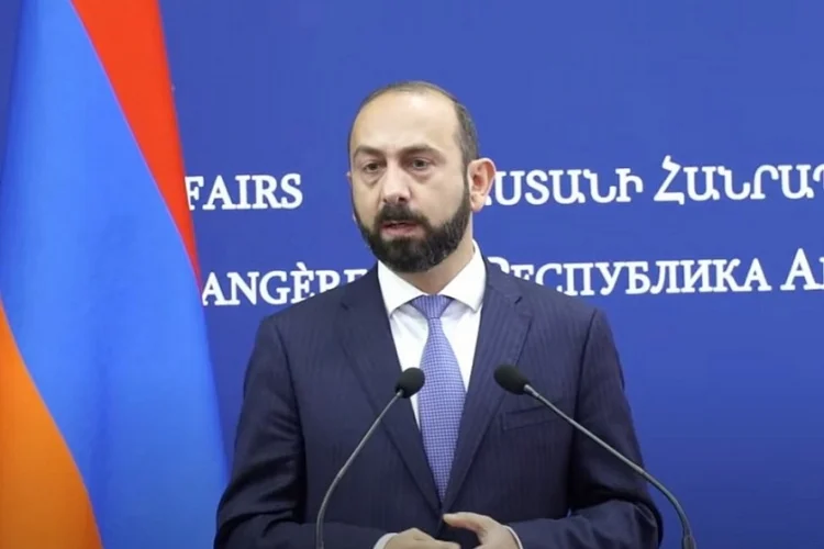 Mirzoyan: “Sülh sazişi mətninin 17 bəndindən 15i razılaşdırılıb”