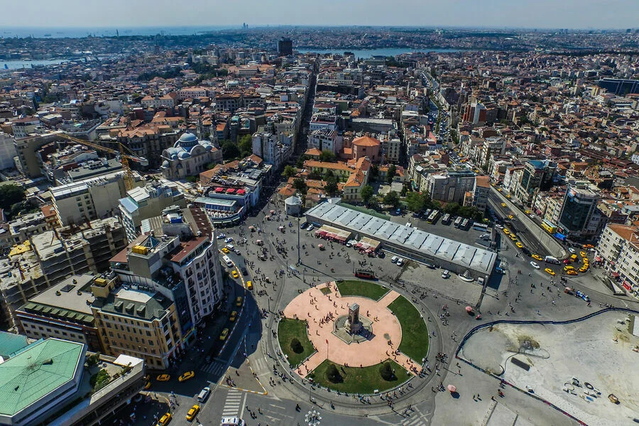 İstanbulda fırıldaqçı dəstə saxlanıldı