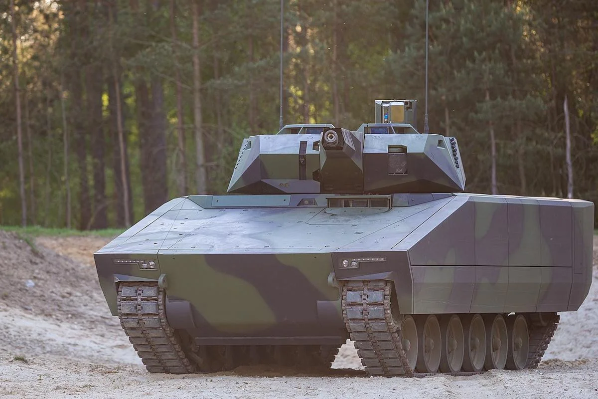 Rheinmetall ilk yeni Lynx PDMini Kiyevə çatdırıb