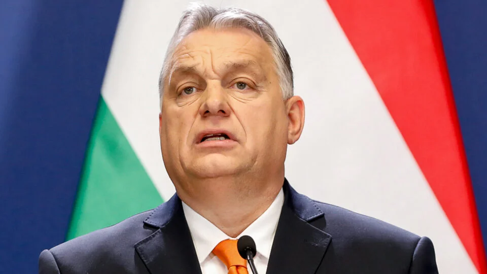 Szijarto Orban kabinetinin rəhbərinə qarşı sanksiyaları ABŞın şəxsi qisası adlandırıb Doğru Xəbərlər