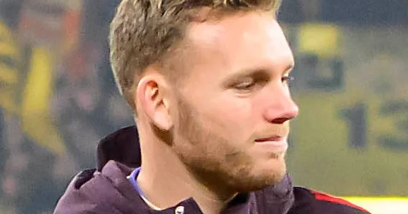 Bavariya nın qapıçısı Premyer Liqa klubunda