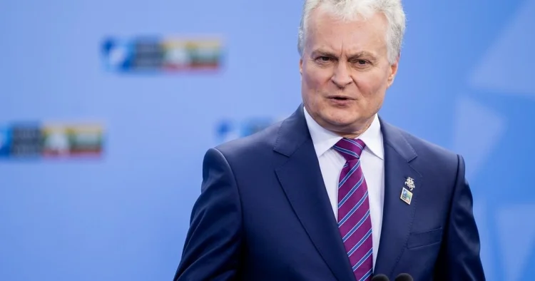 Litva Prezidenti Rusiyanın kölgə donanmasına qarşı mübarizəyə çağırış edib