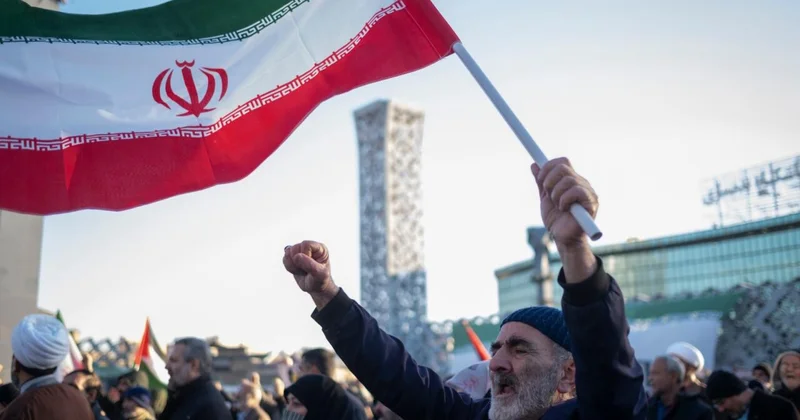 Протесты в Иране: причины, мнения сторон и возможные последствия