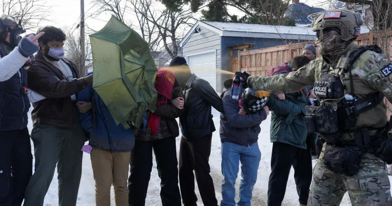 Tramp ICE əməliyyatı zamanı qadını öldürənləri müdafiə edib