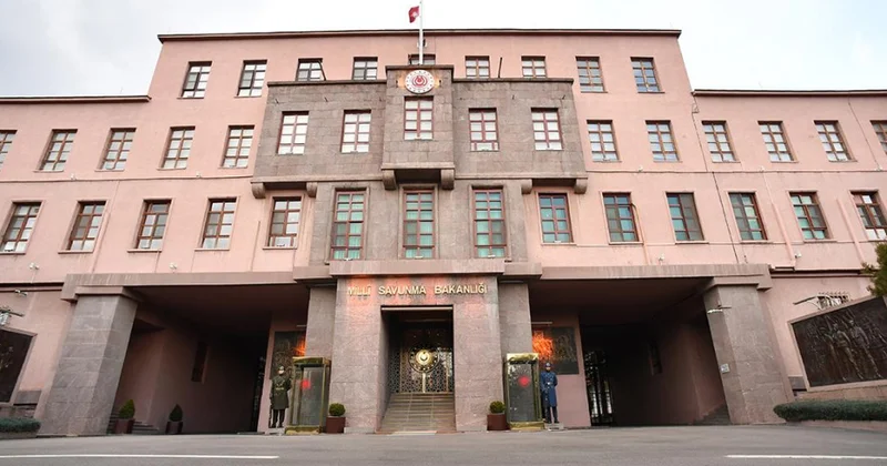 Türkiyə MN: Ukraynaya qoşun göndərmək atəşkəslə mümkündür