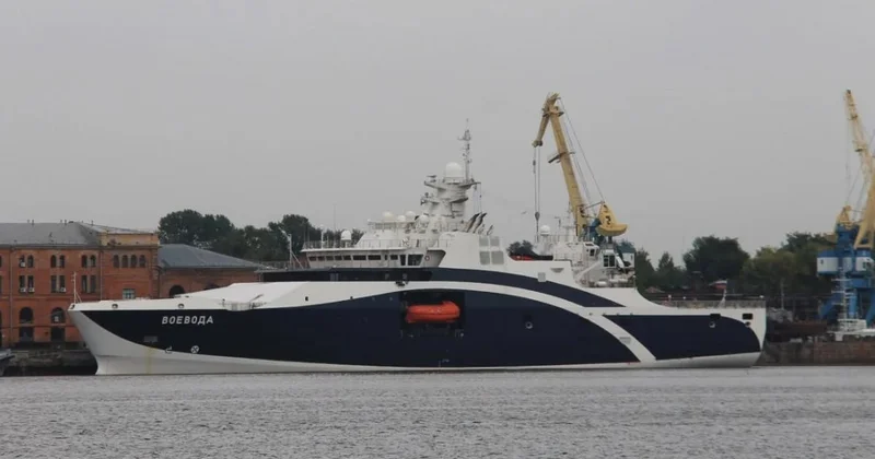 Putinin “adi gəmi” kimi maskalanan “gizli yaxtası” var? DETALLAR