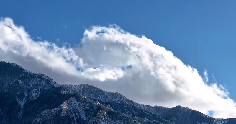 В США засняли восхитительные облака в форме волн ВИДЕО